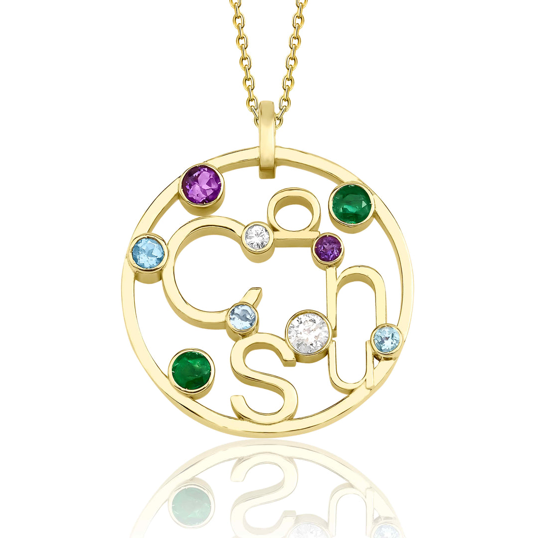 Classic Gold Hugging Names Necklace (2 cm / 0.79 inches)